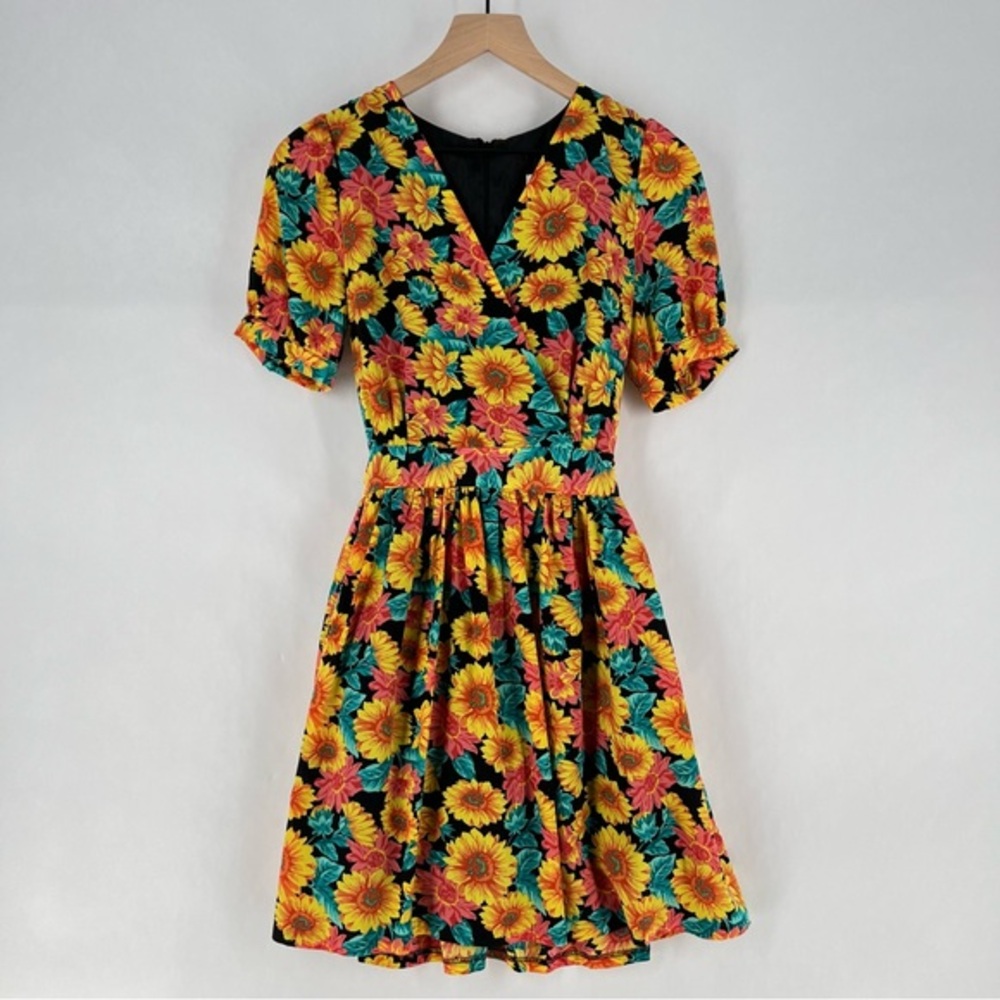 DRAMA Multicolor Floral Print Surplice V Neck‎ Pleated  Fit & Flare Dress